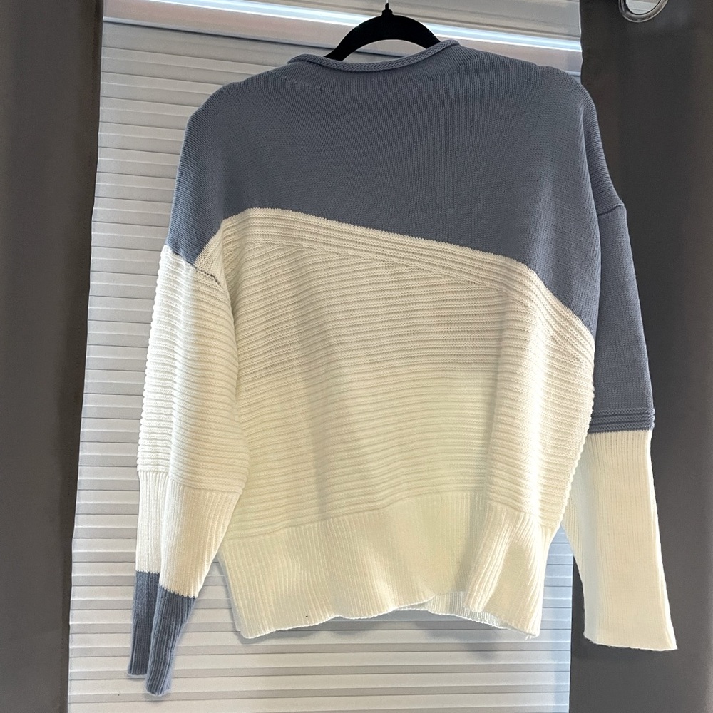 Oversized two toned sweater
